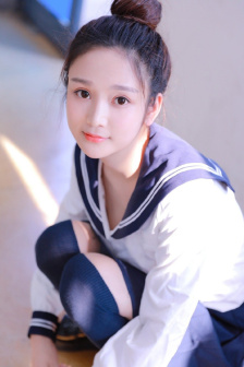 坐在学长的根茎上写作业